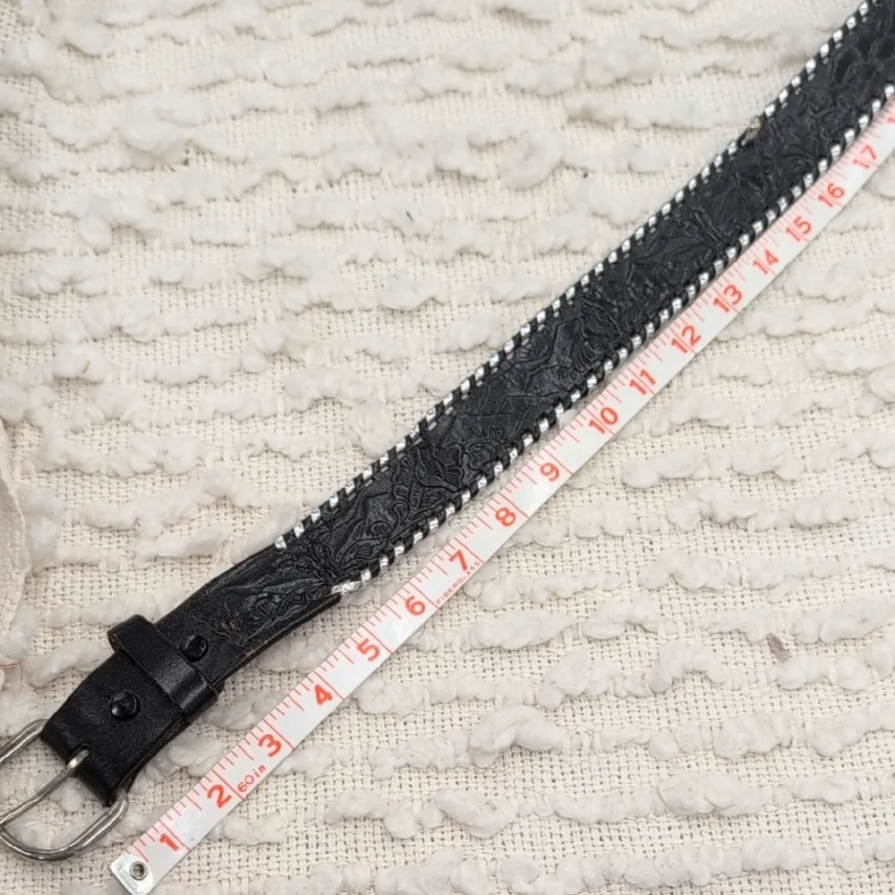 Vintage Western Black Leather Buckstitch Silver Longhorn Embossed Tooled Belt